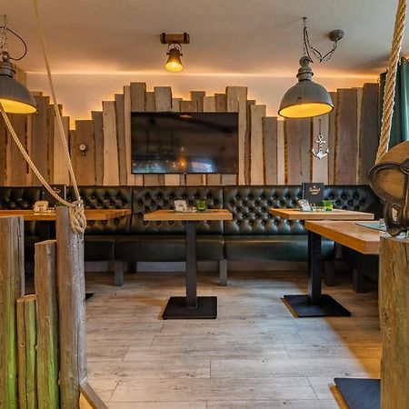 Hotel Packhaus Хоокзил Екстериор снимка